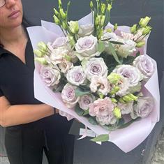 Lilac Rose Handtie 