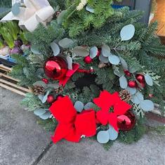Red Bauble Wreath 